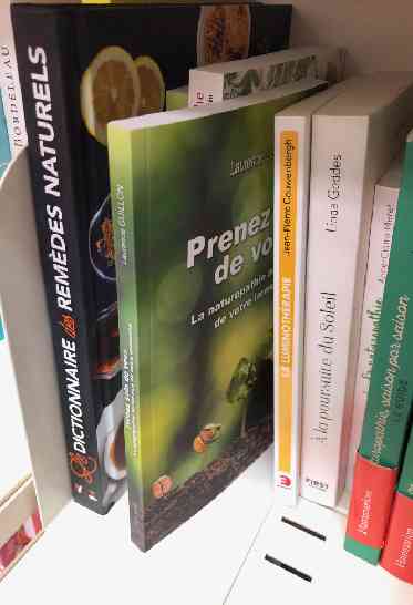 Livre de Laurence Guillon Naturopathe en rayon.